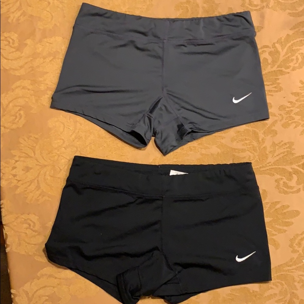 2 Nike spandex